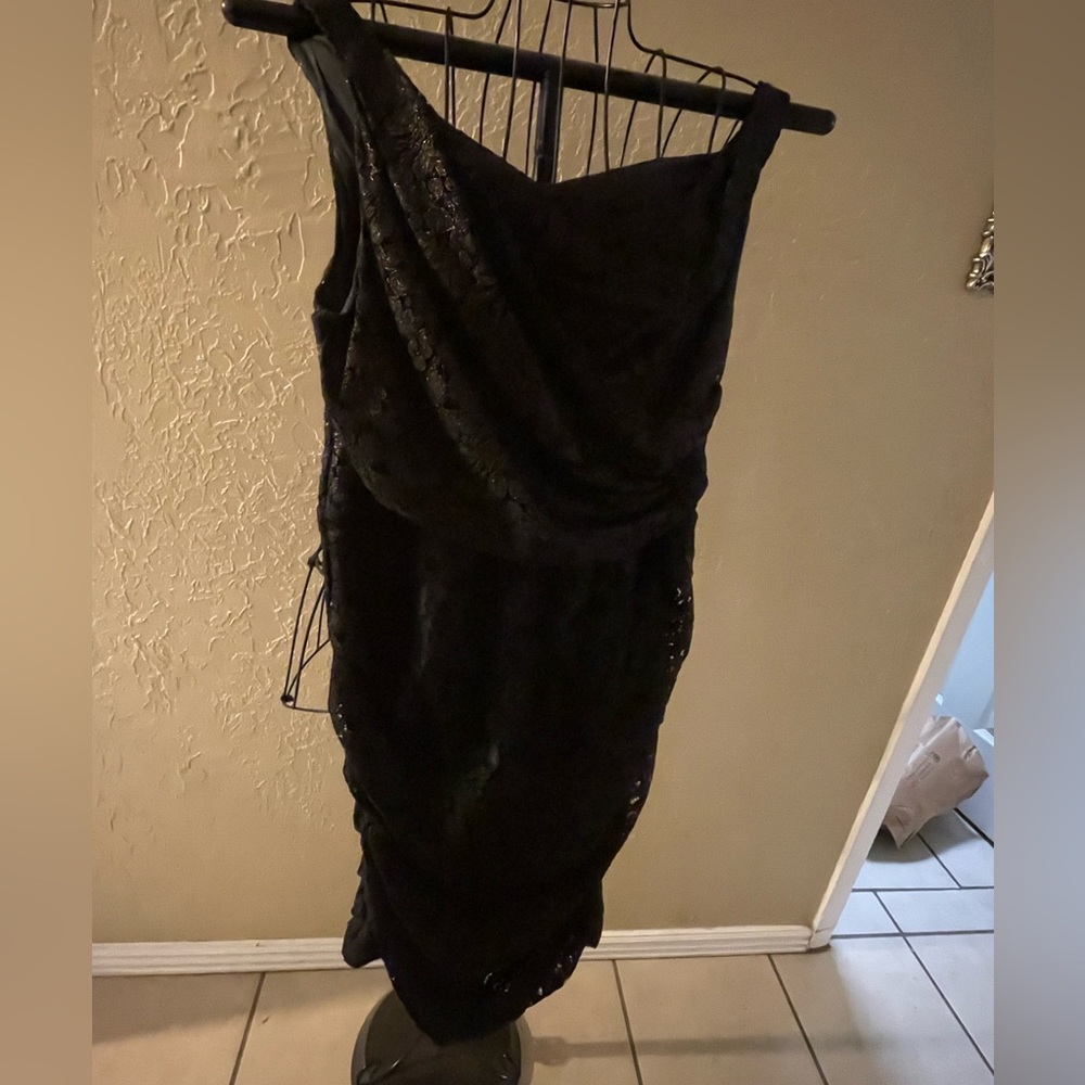 LBD with some pizazz! Wine once, like new!